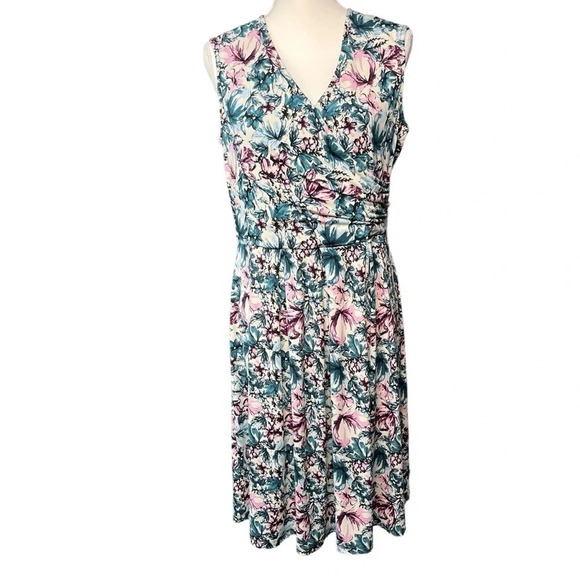 Le Lis Sleeveless V-Neck Floral Dress with Side Ruching Size XX-Large - Picture 1 of 9